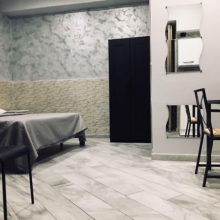 Dei Gerolomini Hotel Naples Luaran gambar
