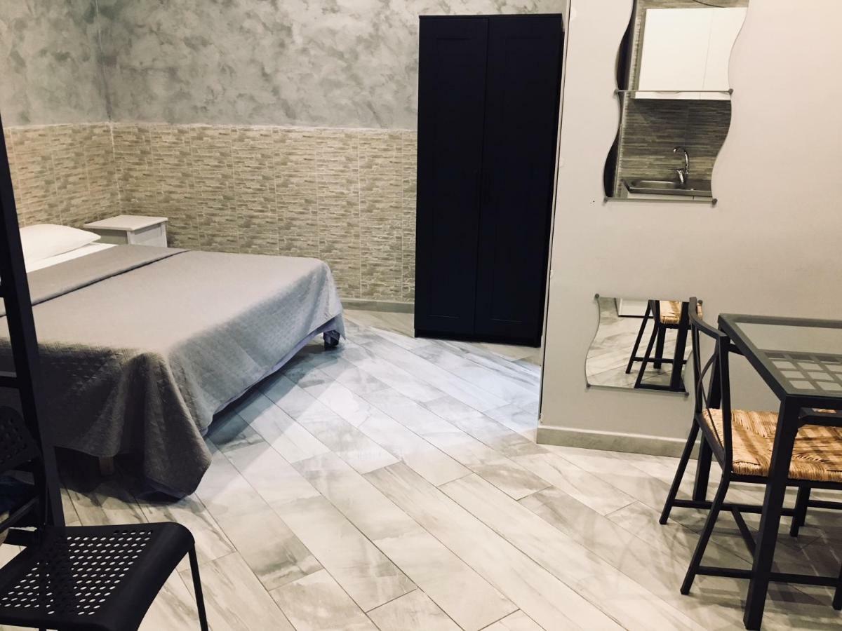 Dei Gerolomini Hotel Naples Luaran gambar