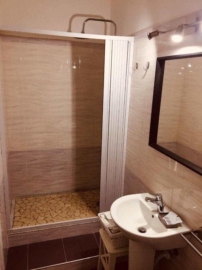 Dei Gerolomini Hotel Naples Luaran gambar